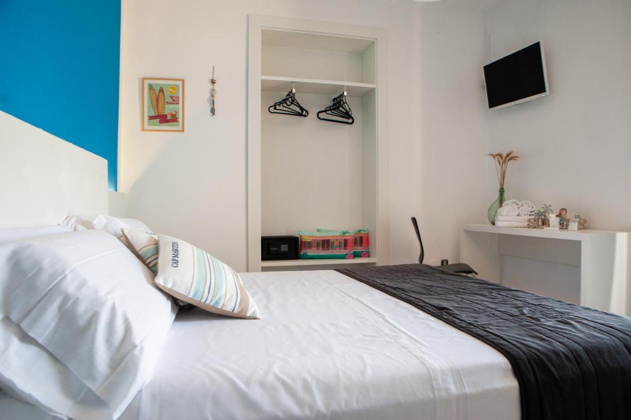 Baron Beach Hotel Scauri  Buitenkant foto