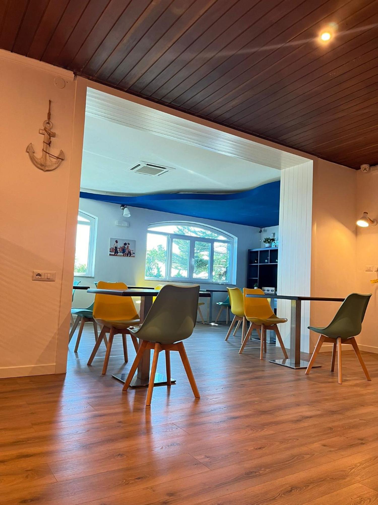 Baron Beach Hotel Scauri  Buitenkant foto